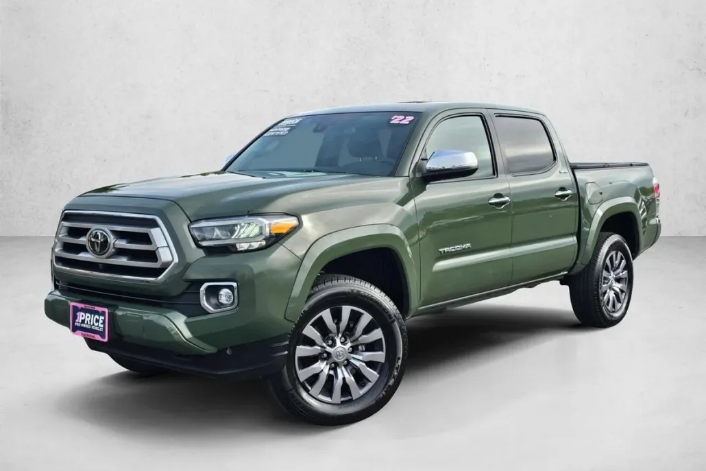 2022 Toyota Tacoma Limited V6 photo 1