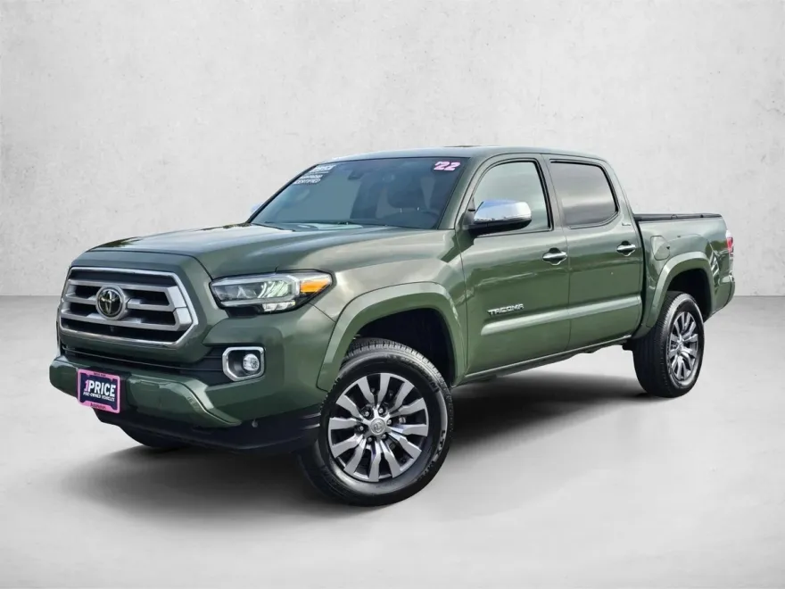 2022 Toyota Tacoma Limited V6 photo 1