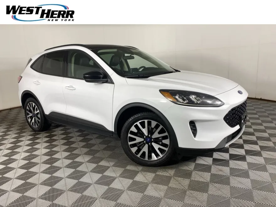 2020 Ford Escape SE Sport Hybrid photo 1