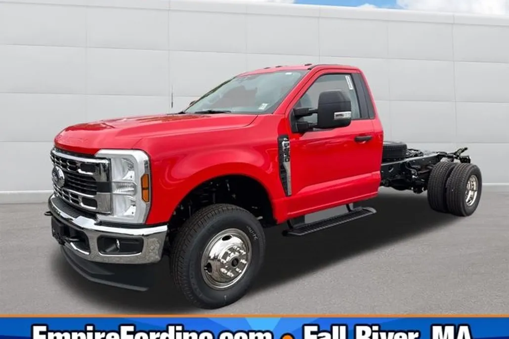 2025 Ford F-350 photo 1