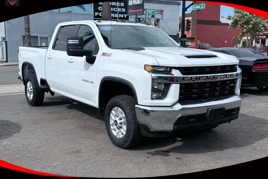 2022 Chevrolet Silverado 2500HD LT photo 1