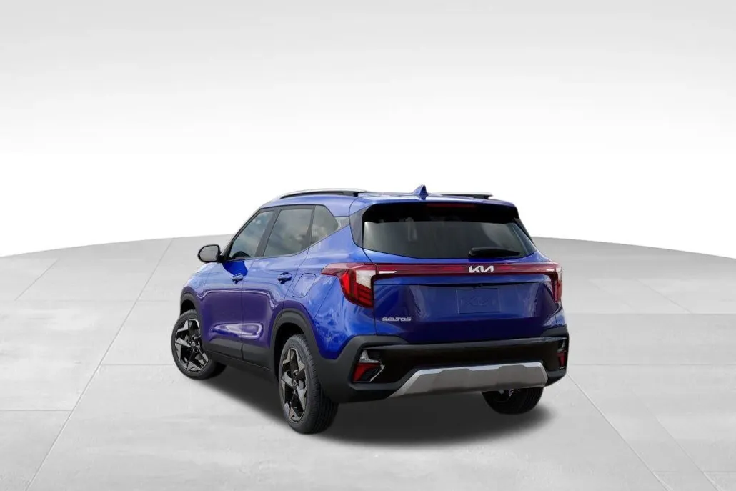 2026 Kia Seltos S photo 1
