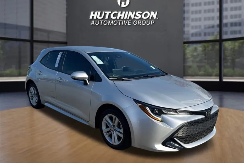 2022 Toyota Corolla SE photo 1