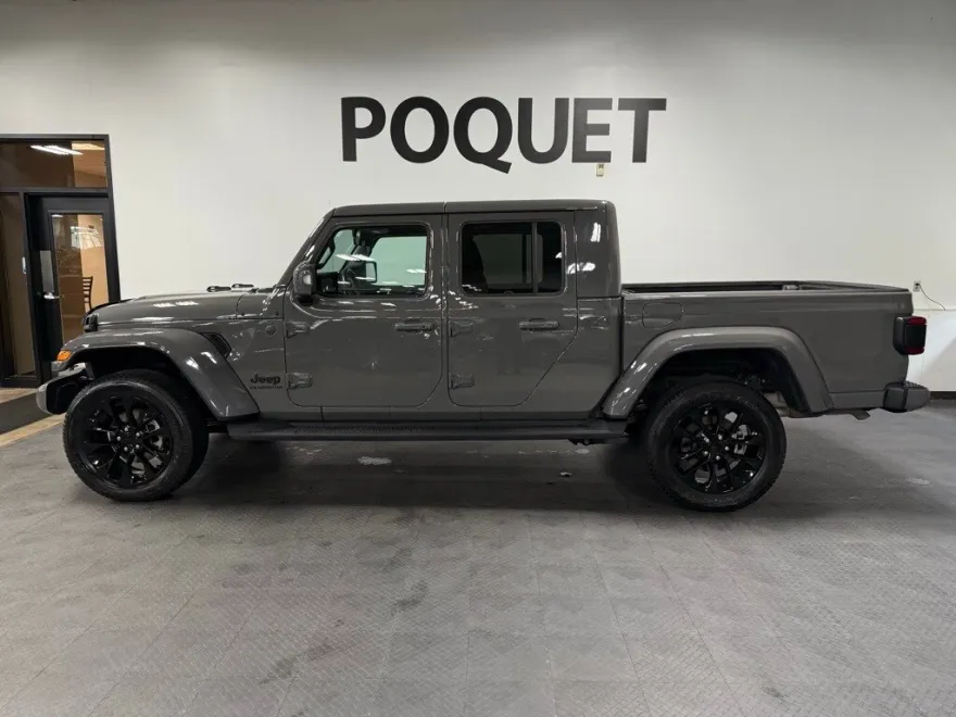 2022 Jeep Gladiator High Altitude photo 1