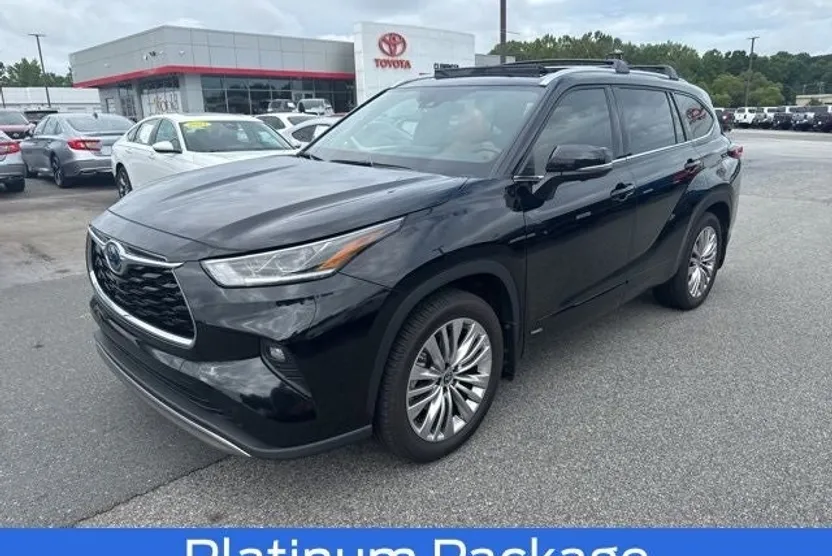 2023 Toyota Highlander Hybrid Platinum photo 1