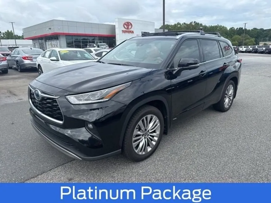 2023 Toyota Highlander Hybrid Platinum photo 1