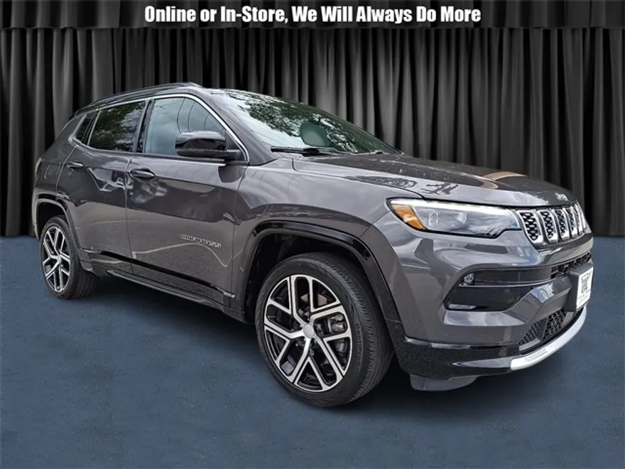 2024 Jeep Compass Limited photo 1
