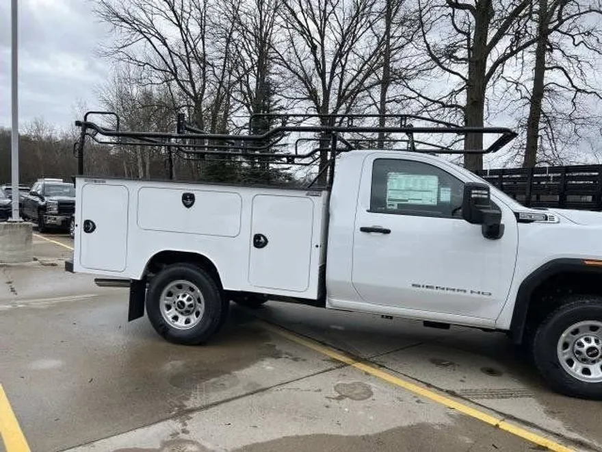 2024 Gmc Sierra 2500 HD Pro photo 1