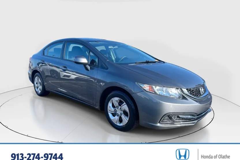 2013 Honda Civic LX photo 1