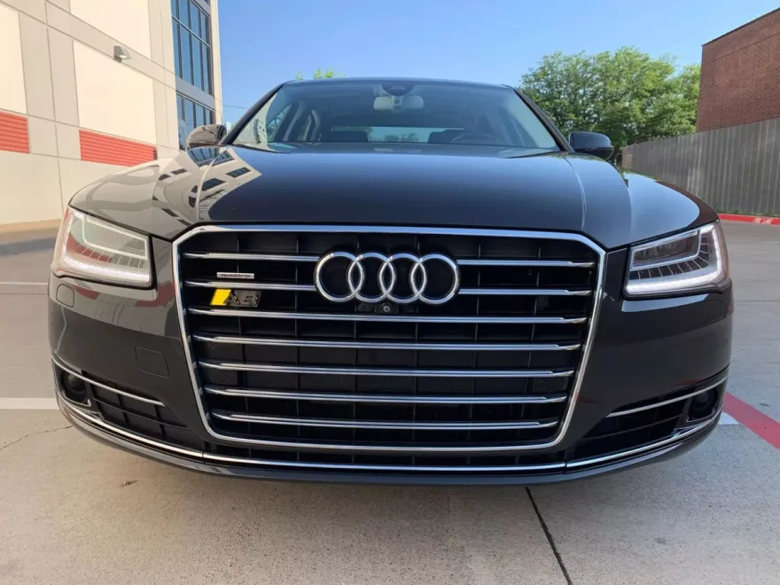 2015 Audi A8 L 4.0T photo 1