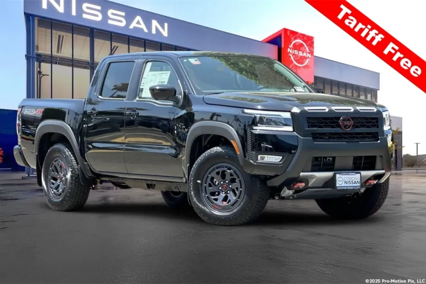 2025 Nissan Frontier PRO-4X photo 1