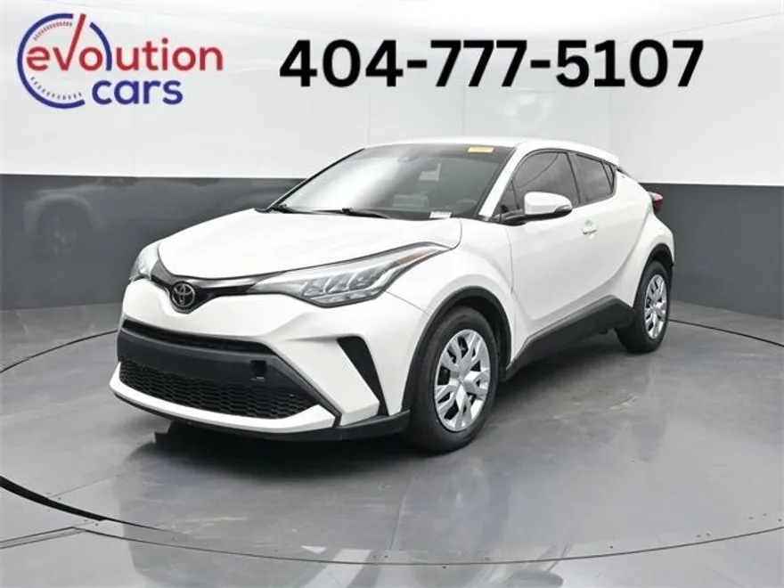 2020 Toyota C-HR LE photo 1