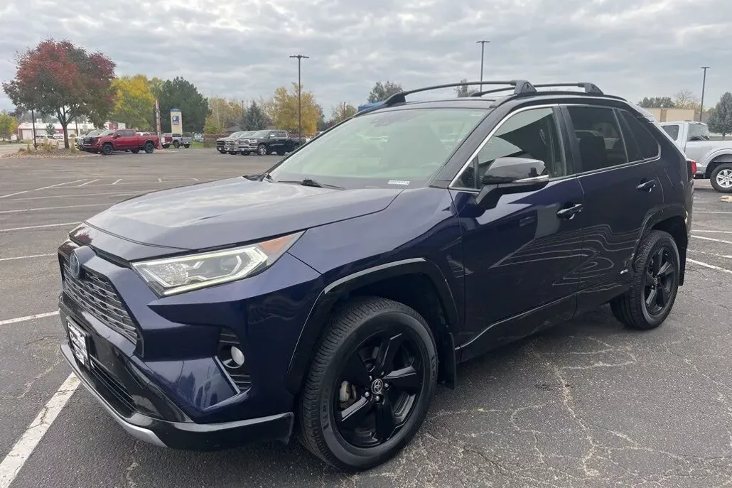 2021 Toyota RAV4 Hybrid XSE photo 1