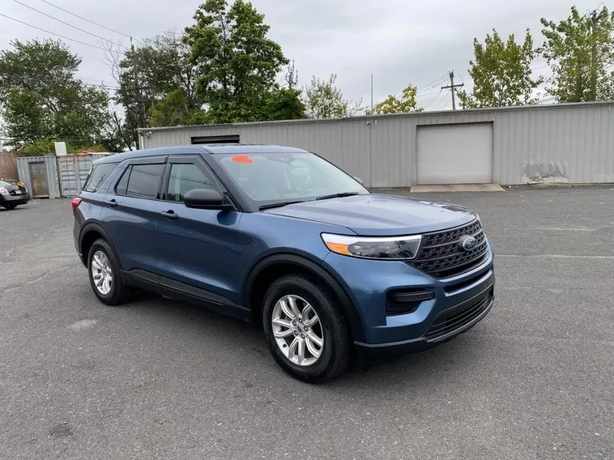 2020 Ford Explorer Base photo 1