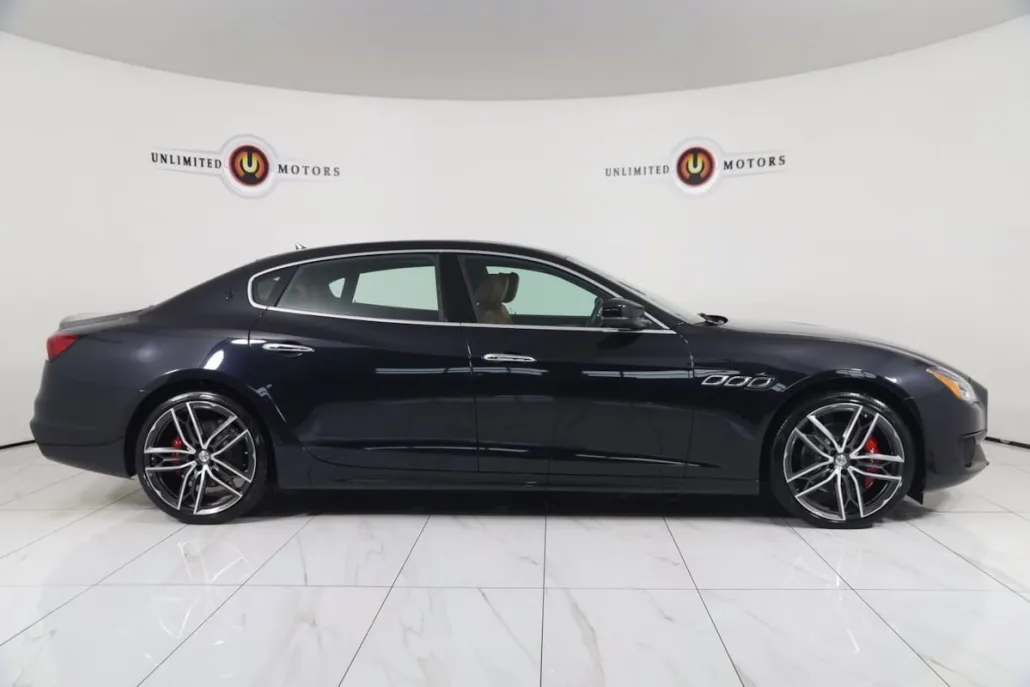 2023 Maserati Quattroporte Modena Q4 photo 1