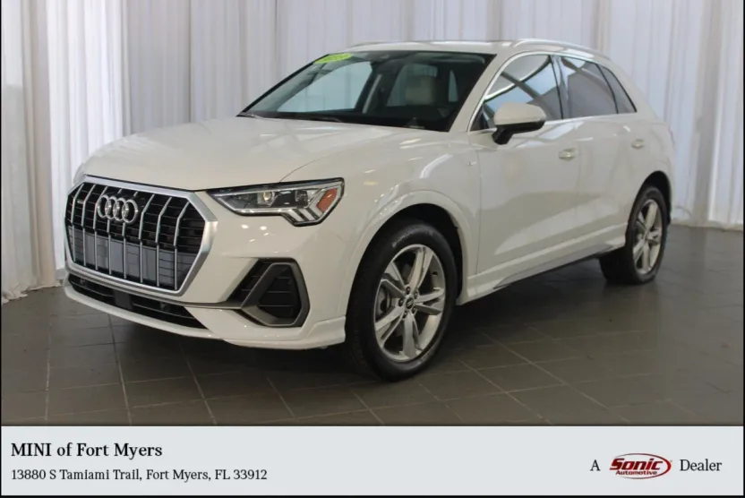 2023 Audi Q3 45 TFSI S line Premium photo 1