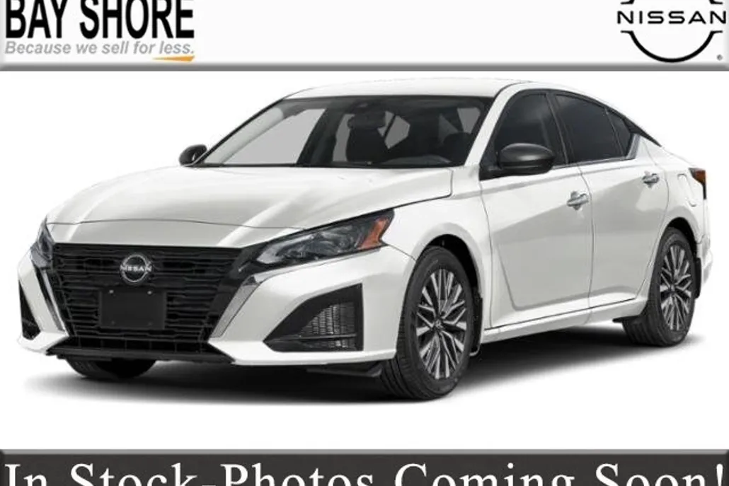 2025 Nissan Altima SV photo 1
