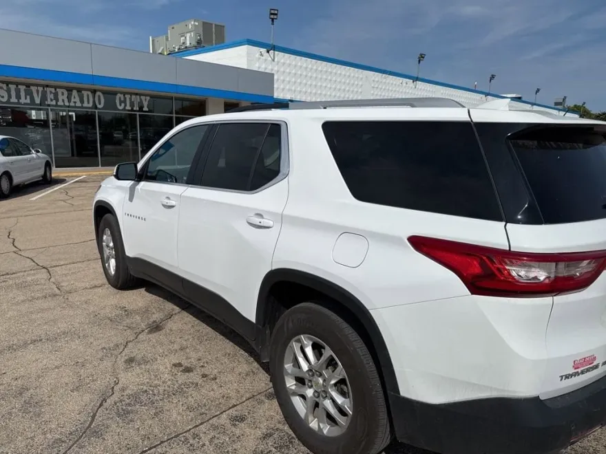 2018 Chevrolet Traverse Cloth photo 1