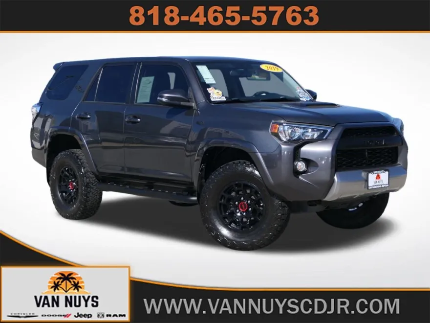 2019 Toyota 4Runner TRD Off-Road photo 1
