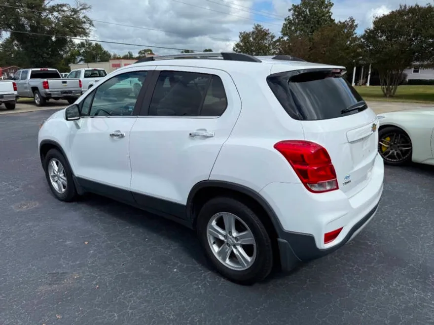 2019 Chevrolet Trax LT photo 1