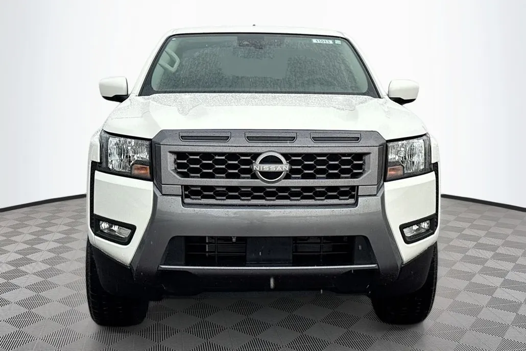 2025 Nissan Frontier SV photo 1