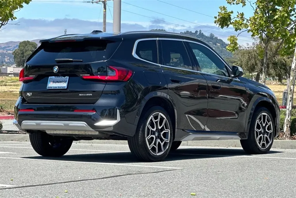2024 Bmw X1 XDrive28i photo 1