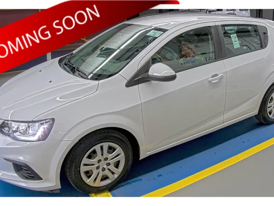 2020 Chevrolet Sonic LT photo 1