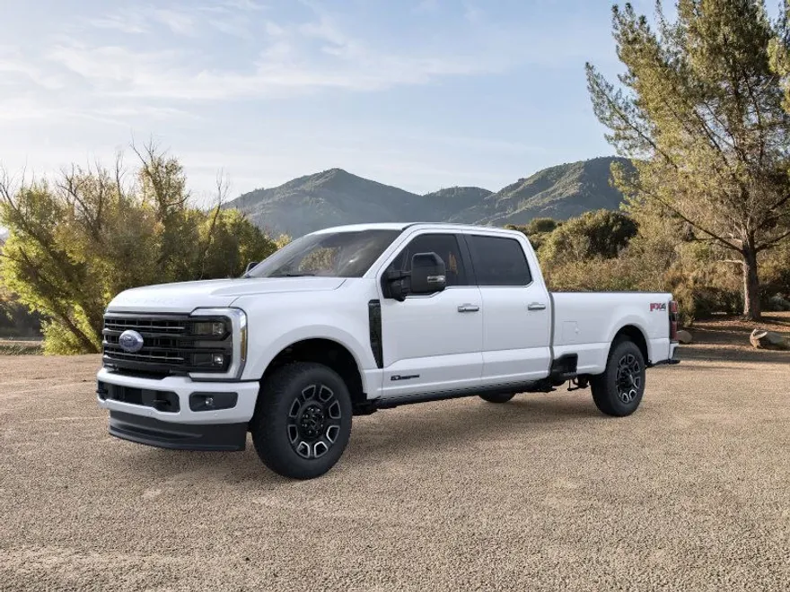 2025 Ford F-250 Platinum photo 1