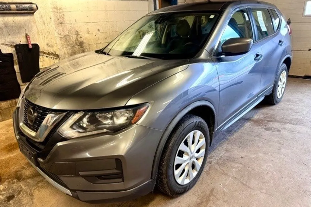 2020 Nissan Rogue S photo 1