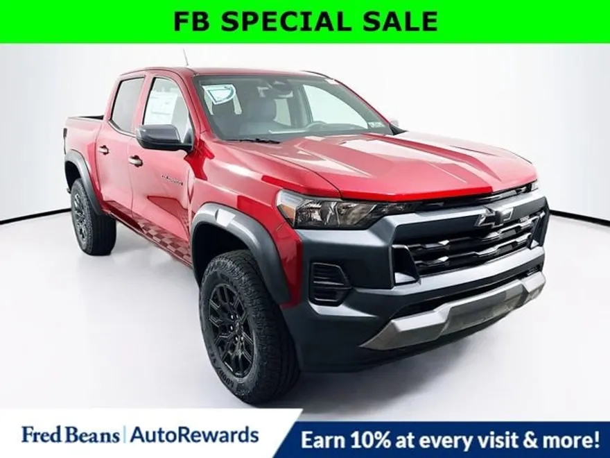 2025 Chevrolet Colorado Trail Boss photo 1
