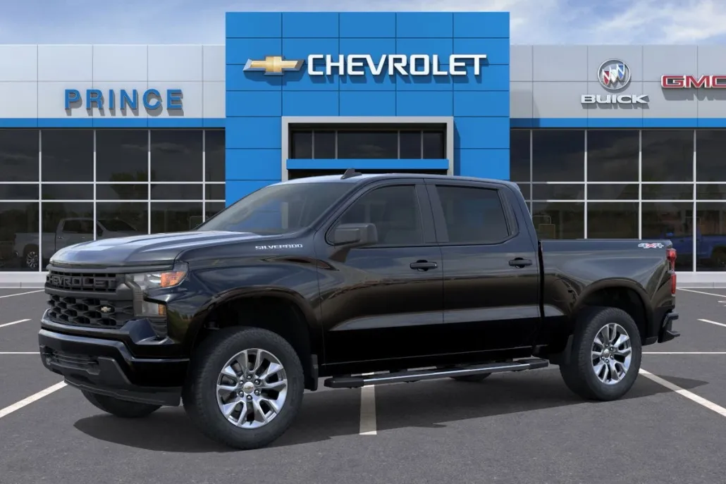 2026 Chevrolet Silverado 1500 Custom photo 1