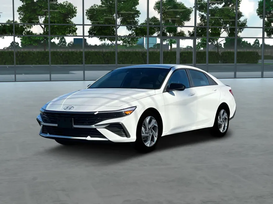 2025 Hyundai Elantra SEL Sport photo 1