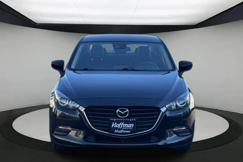 2018 Mazda Mazda3 Touring photo 1