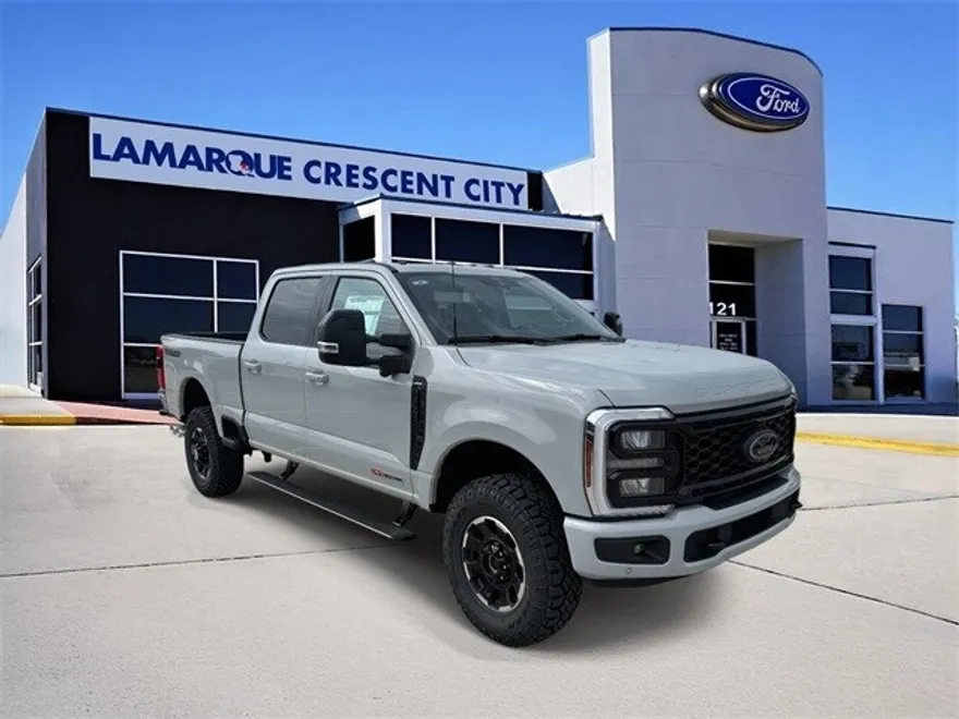 2025 Ford F-350 photo 1