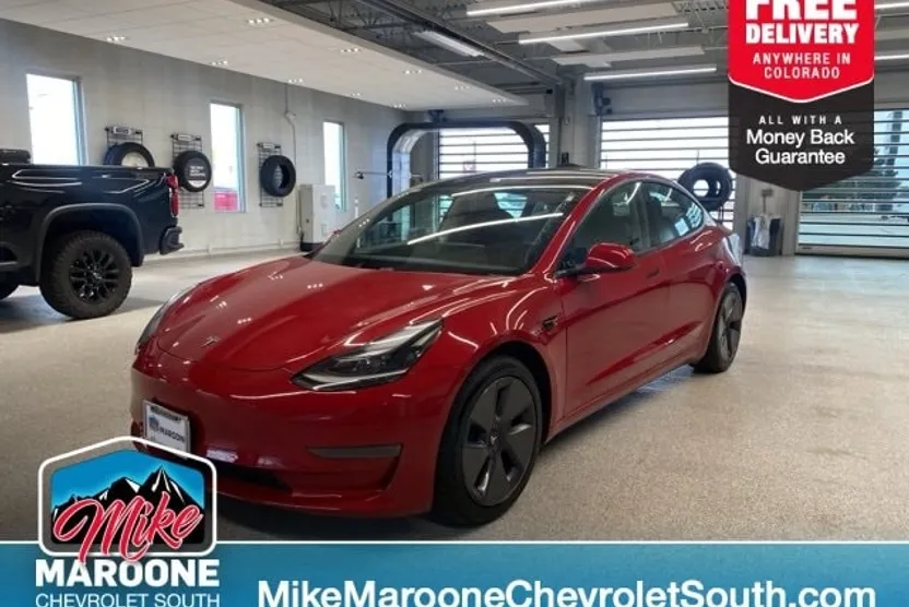 2021 Tesla Model 3 Standard Range Plus photo 1