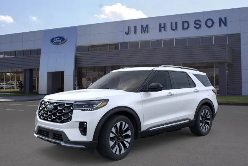 2025 Ford Explorer Platinum photo 1