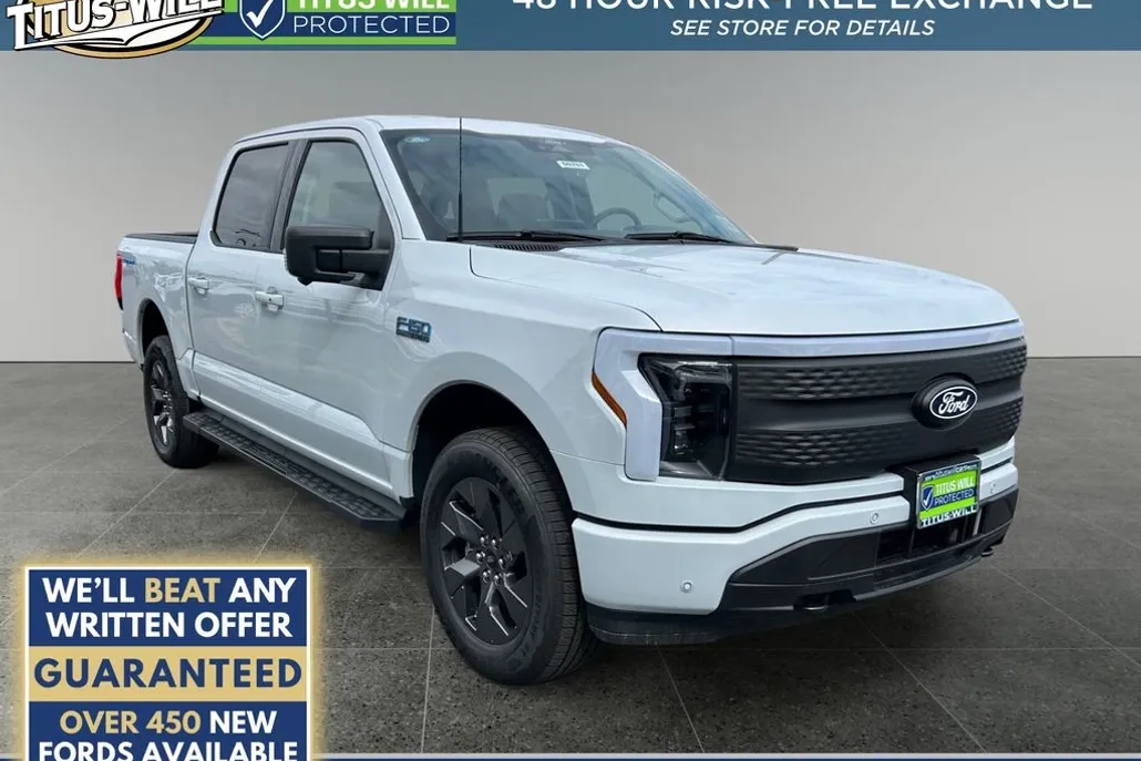 2025 Ford F-150 Lightning photo 1