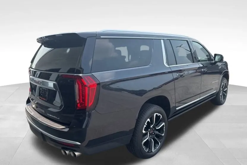 2024 Gmc Yukon XL Denali photo 1