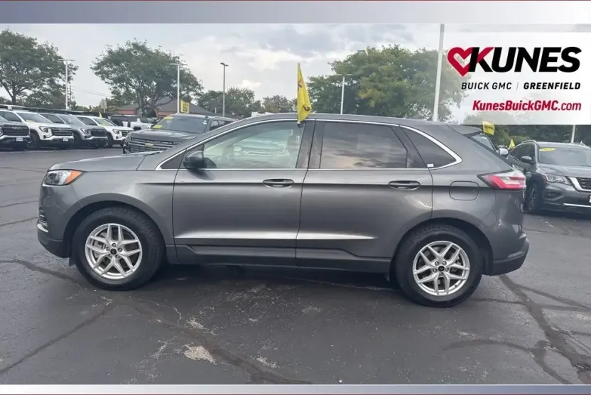 2024 Ford Edge SEL photo 1