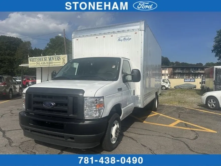2025 Ford E-450 photo 1