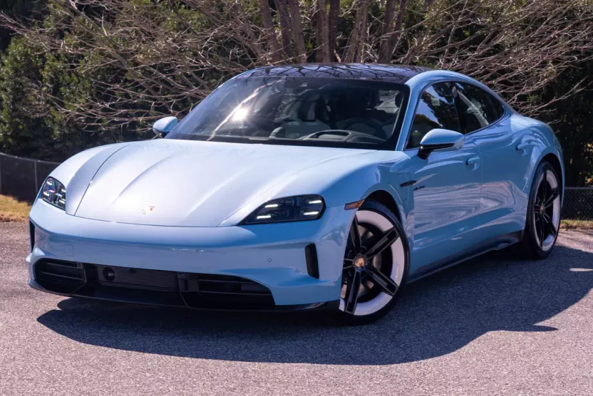 2025 Porsche Taycan GTS photo 1