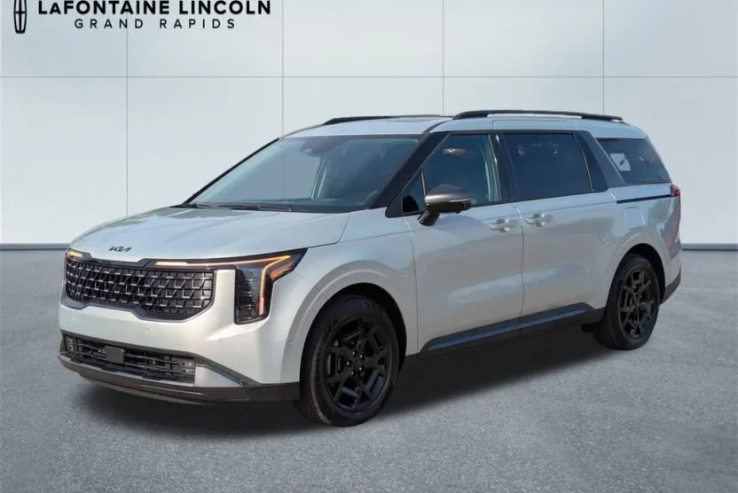2025 Kia Carnival SX Prestige photo 1