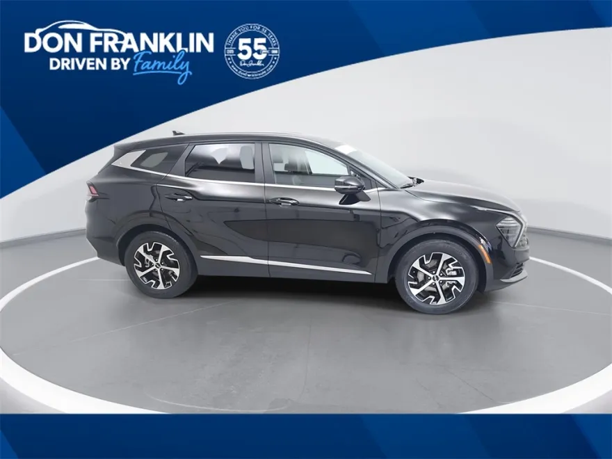 2025 Kia Sportage EX photo 1