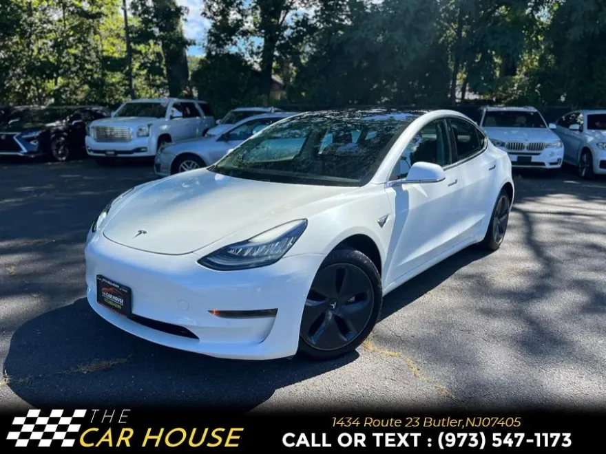 2019 Tesla Model 3 Standard Range Plus photo 1