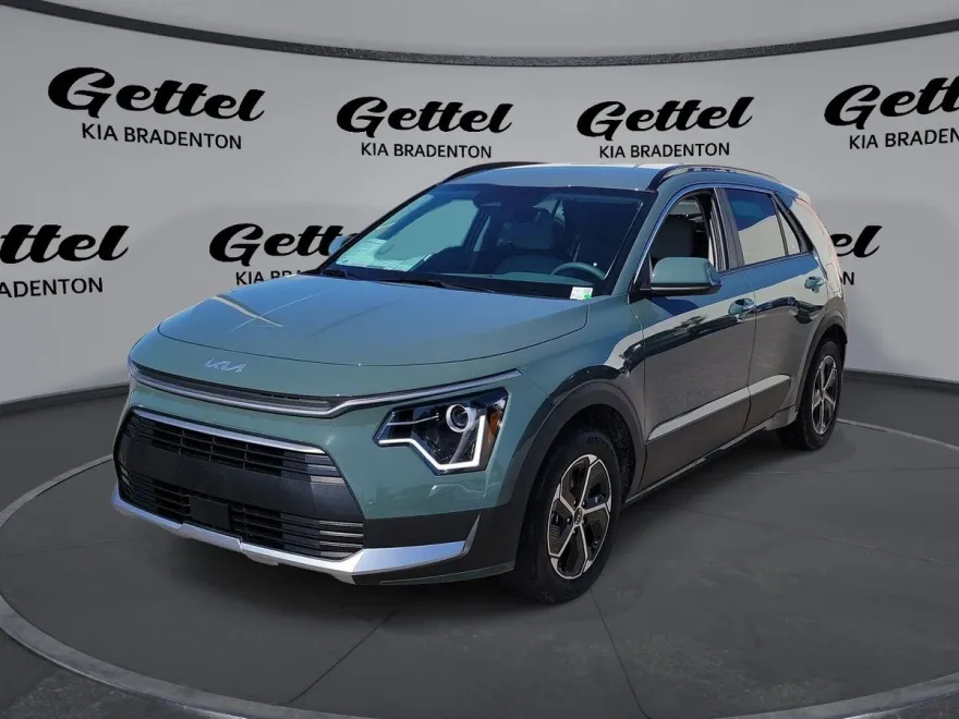 2025 Kia Niro EX photo 1