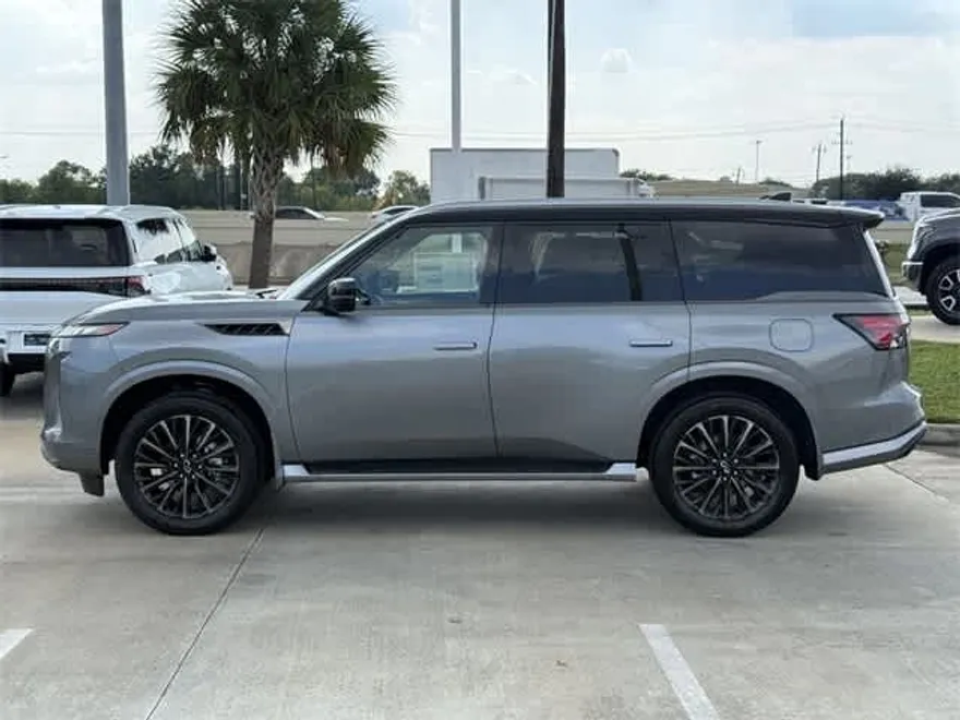 2026 Infiniti QX80 photo 1