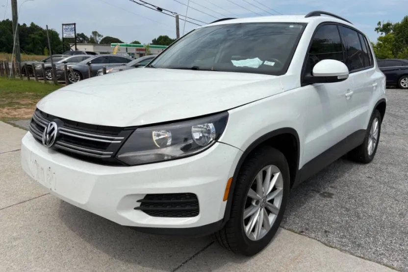 2017 Volkswagen Tiguan Limited S photo 1
