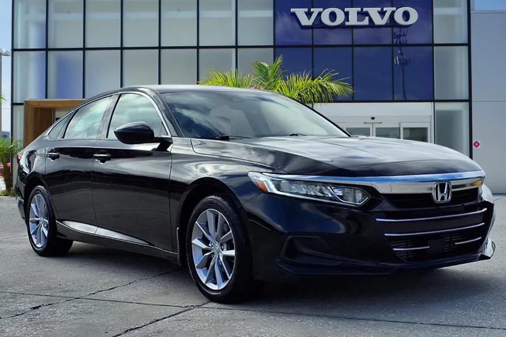 2021 Honda Accord LX photo 1