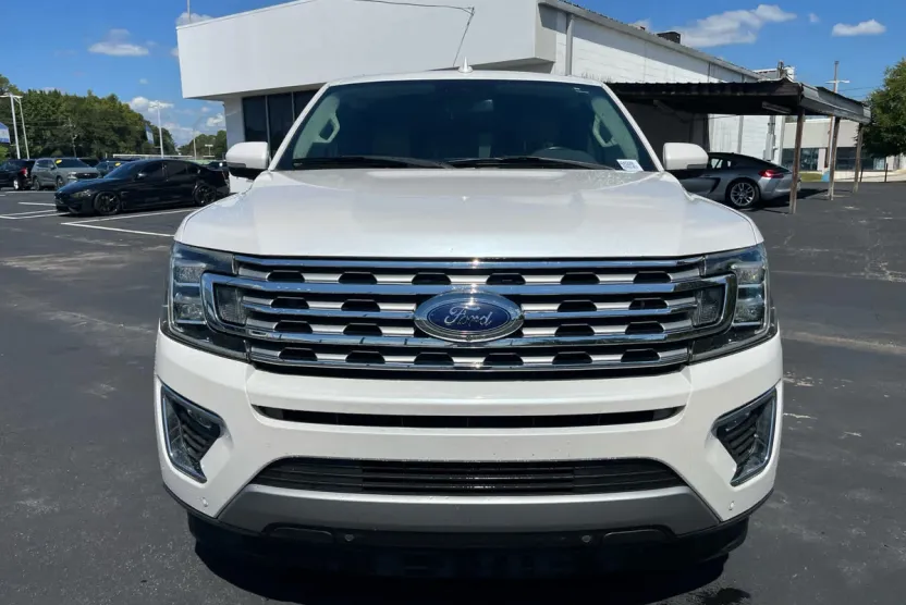 2019 Ford Expedition MAX Limited photo 1