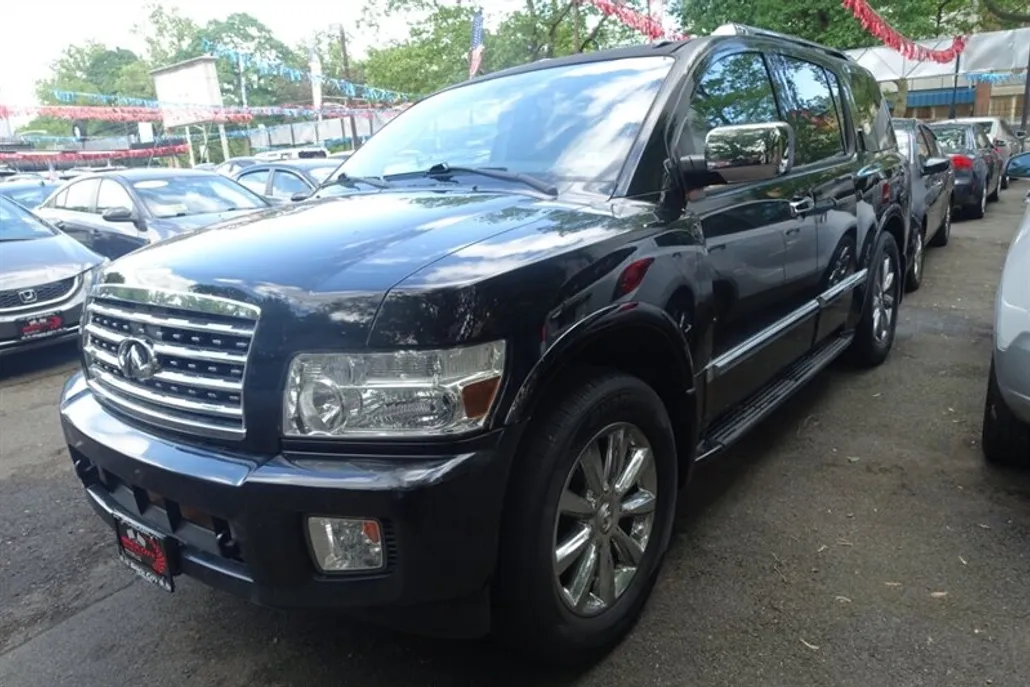 2010 Infiniti QX56 photo 1
